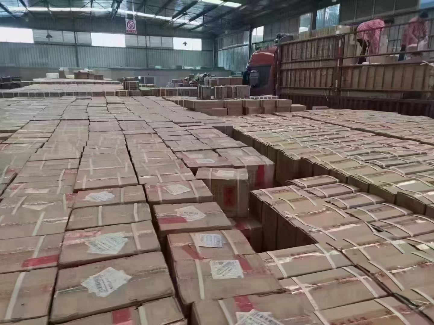 鲁酒瑰宝-唐代瓜棱纹黑釉瓷执壶